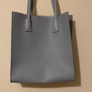 Pixie Mood light Blue scalloped edge tote